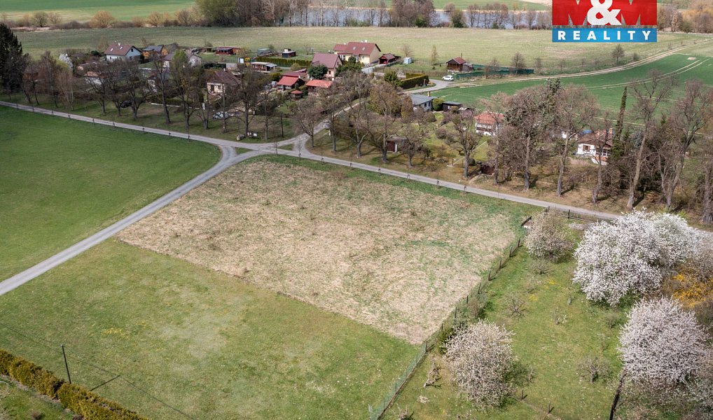 Prodej stavebního pozemku 2 692 m², Březnice – náhled fotky 2