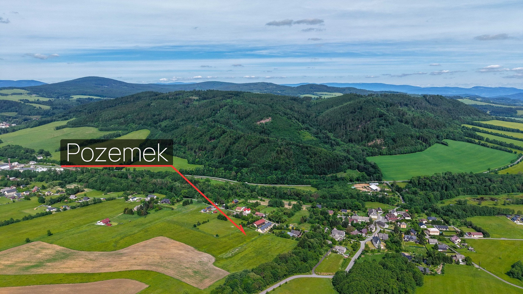 Prodej stavebního pozemku 3 948 m² – fotografie 4