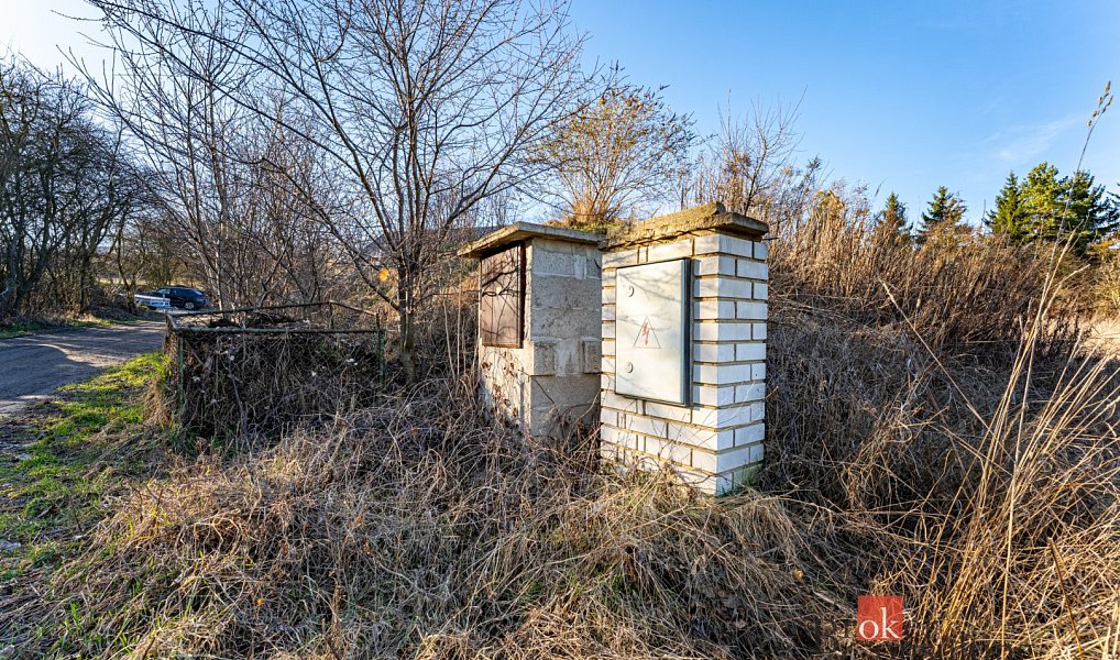 Prodej stavebního pozemku 1 328 m², Zvoleněves – náhled fotky 9