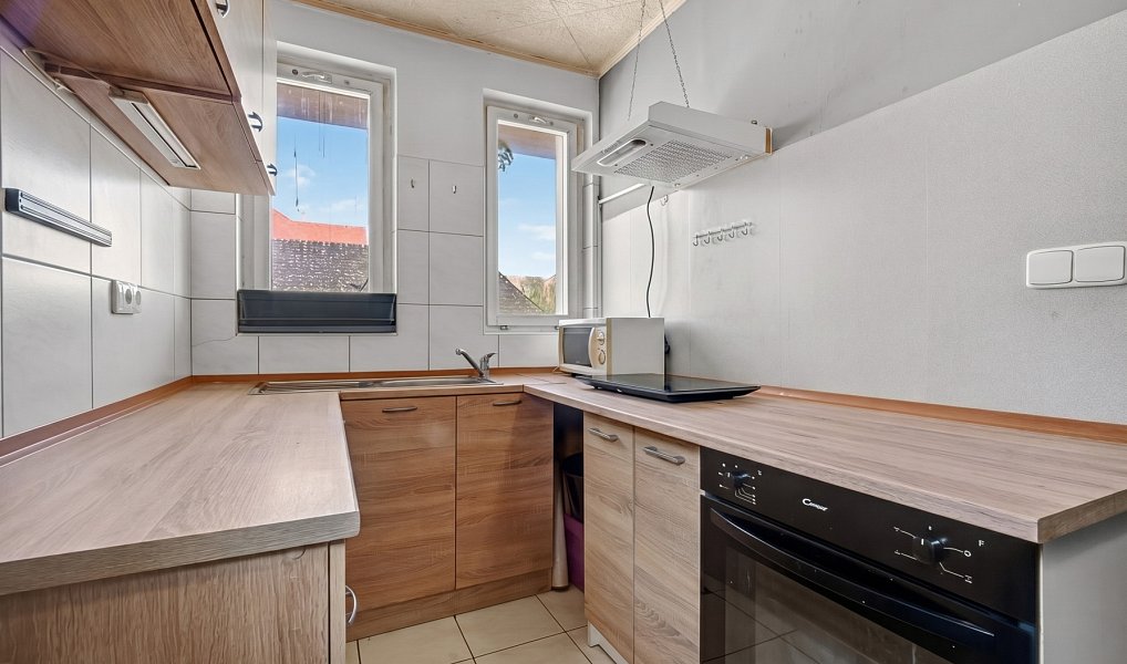 Prodej domu 328 m² s pozemkem 399 m², Hostomice – náhled fotky 8