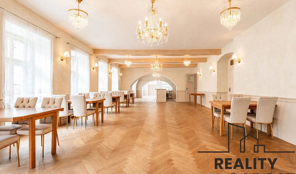 Prodej ubytovacího objektu 1 200 m², Znojmo – náhled fotky 16