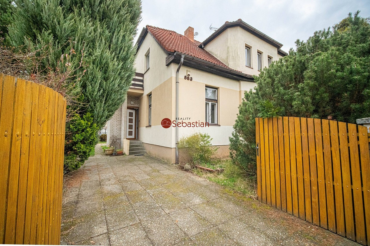 Prodej domu 177 m² s pozemkem 787 m² — photo 2