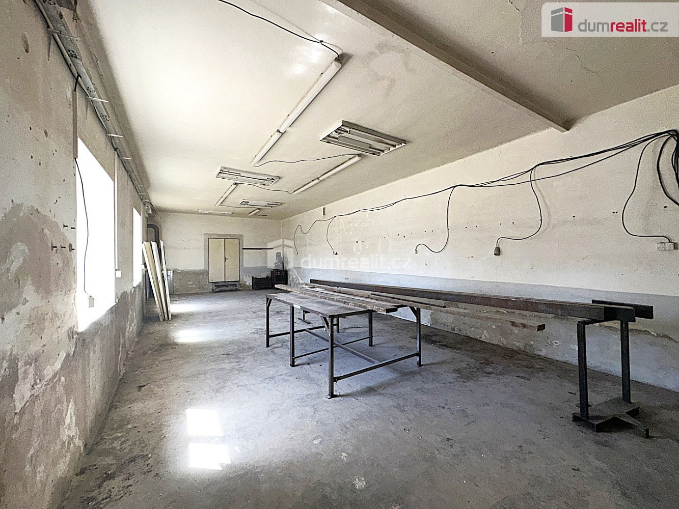 Pronájem výrobních prostor 292 m²
