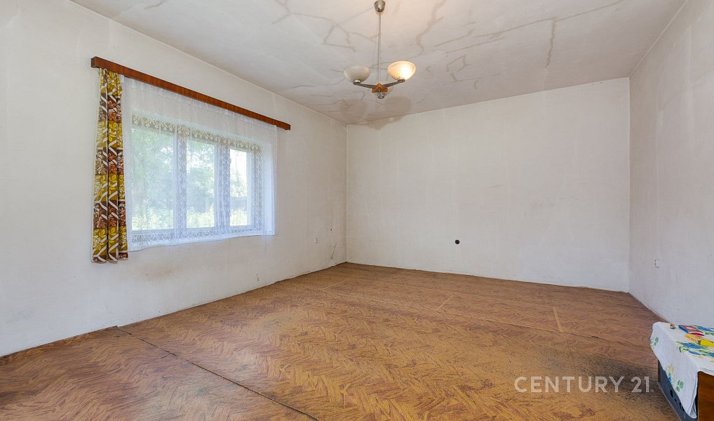 Prodej domu 341 m² s pozemkem 1 120 m², Močovice – náhled fotky 12