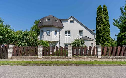 Prodej domu 206 m² s pozemkem 493 m², Poděbradova, Praha 8 - Ďáblice