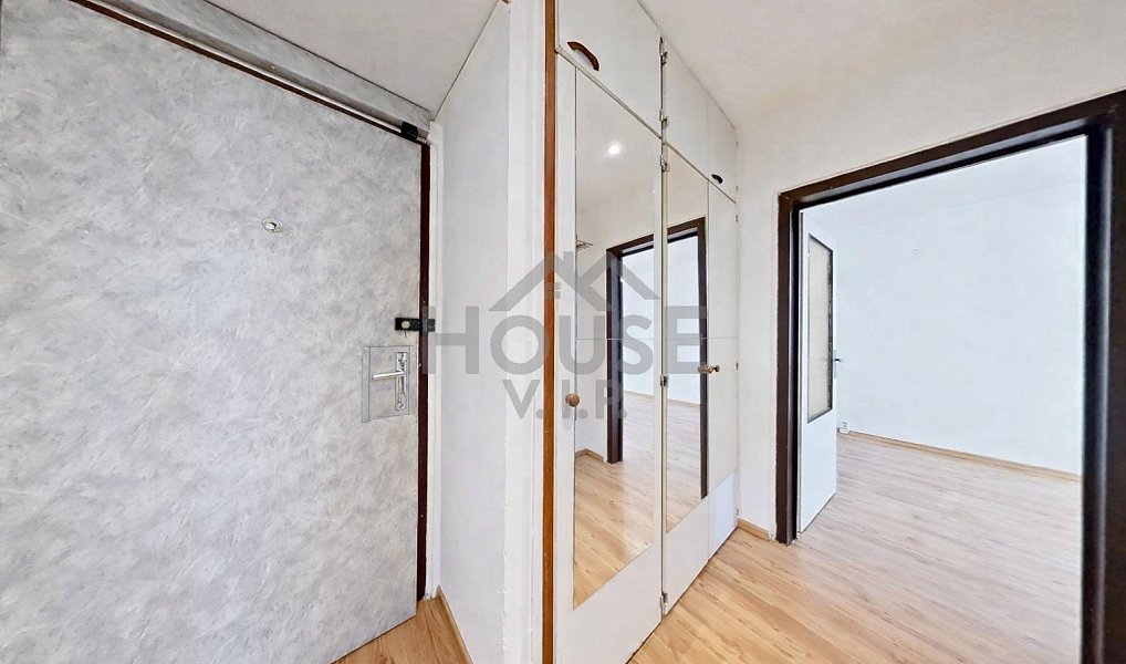 Prodej bytu 2+1 65 m², Praha – náhled fotky 20