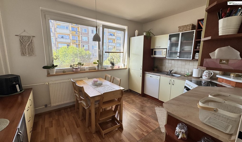 Pronájem bytu 3+1 75 m², Liberec – náhled fotky 2