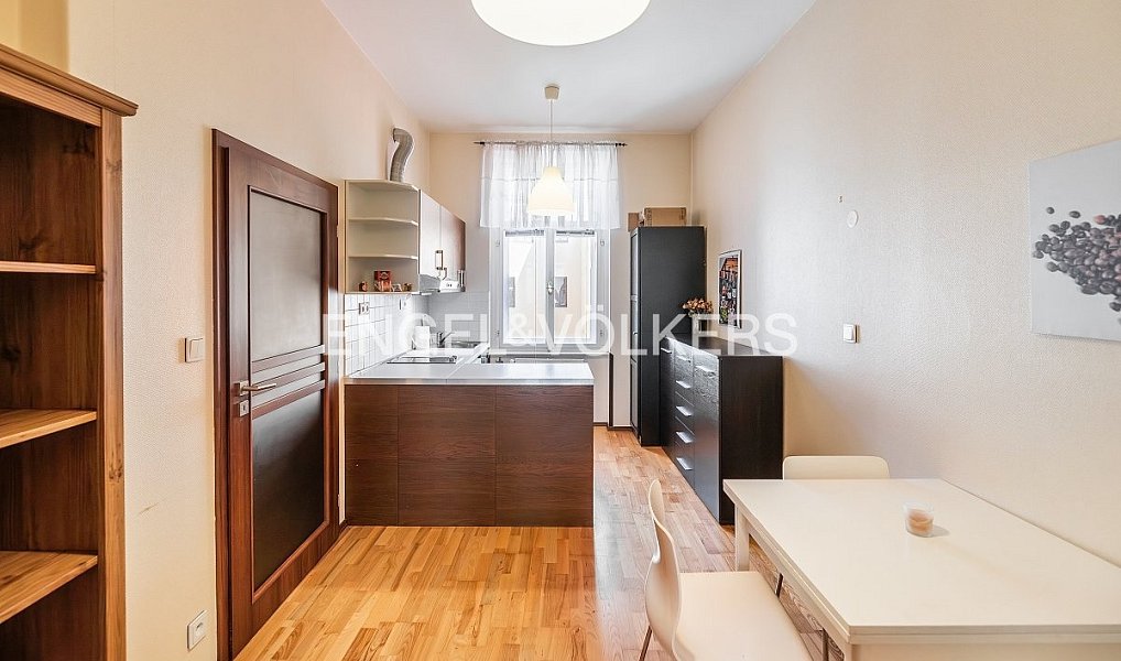 Pronájem bytu 2+kk 37 m², Praha – náhled fotky 3