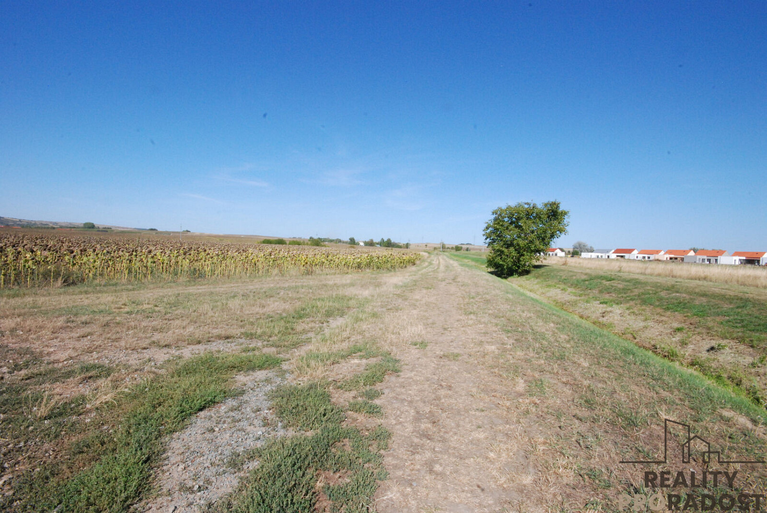 Prodej stavebního pozemku 580 m² – fotografie 5