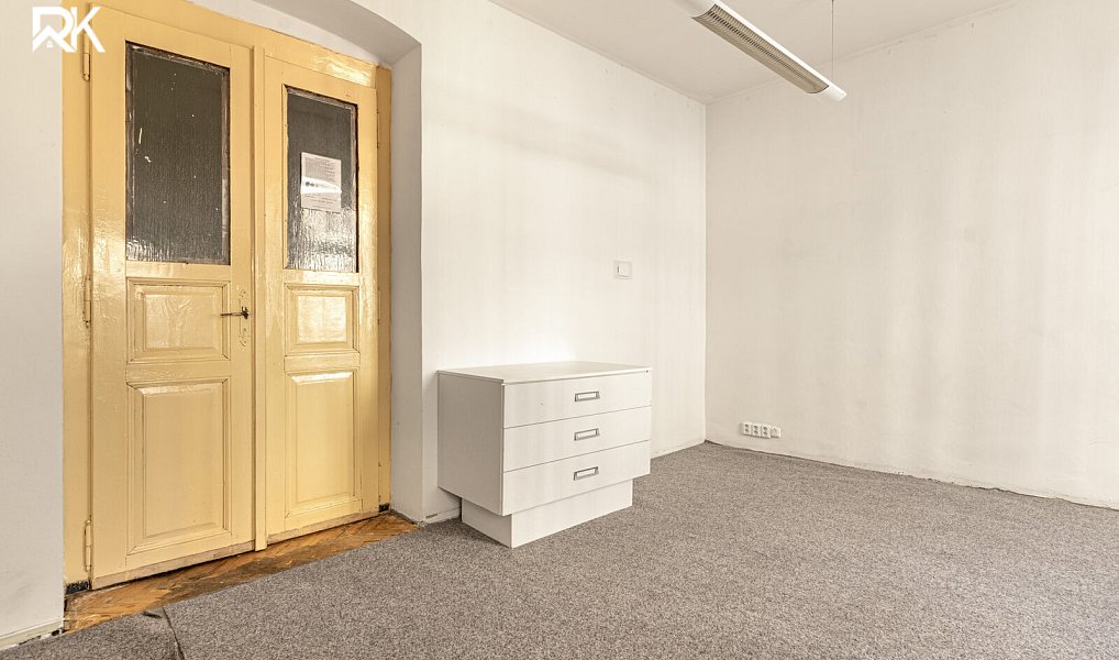 Prodej obchodních prostor 186 m², Kolín – náhled fotky 6