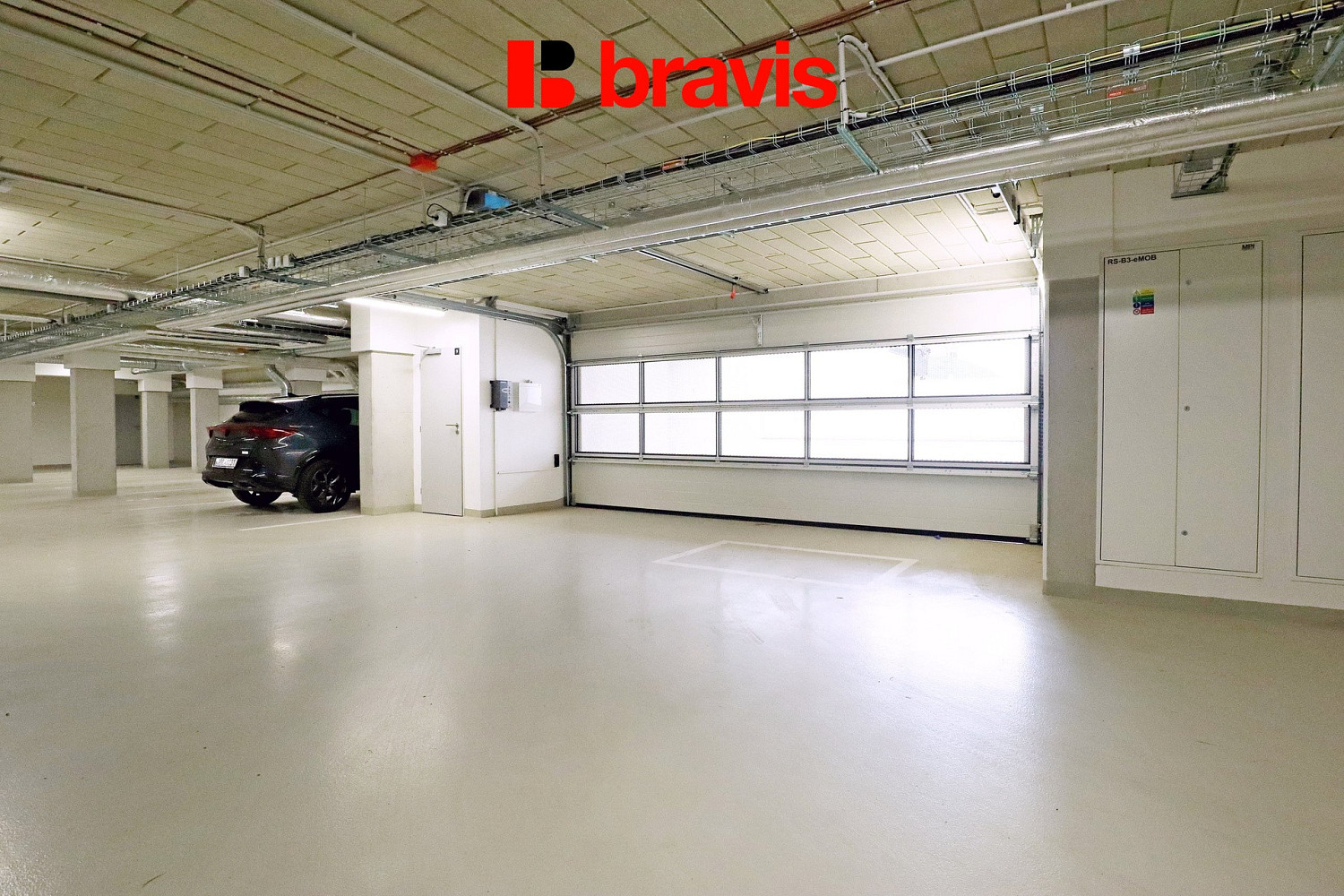 Pronájem garážového stání 12 m2, ulice jižní, brno - horní heršpice — photo 4