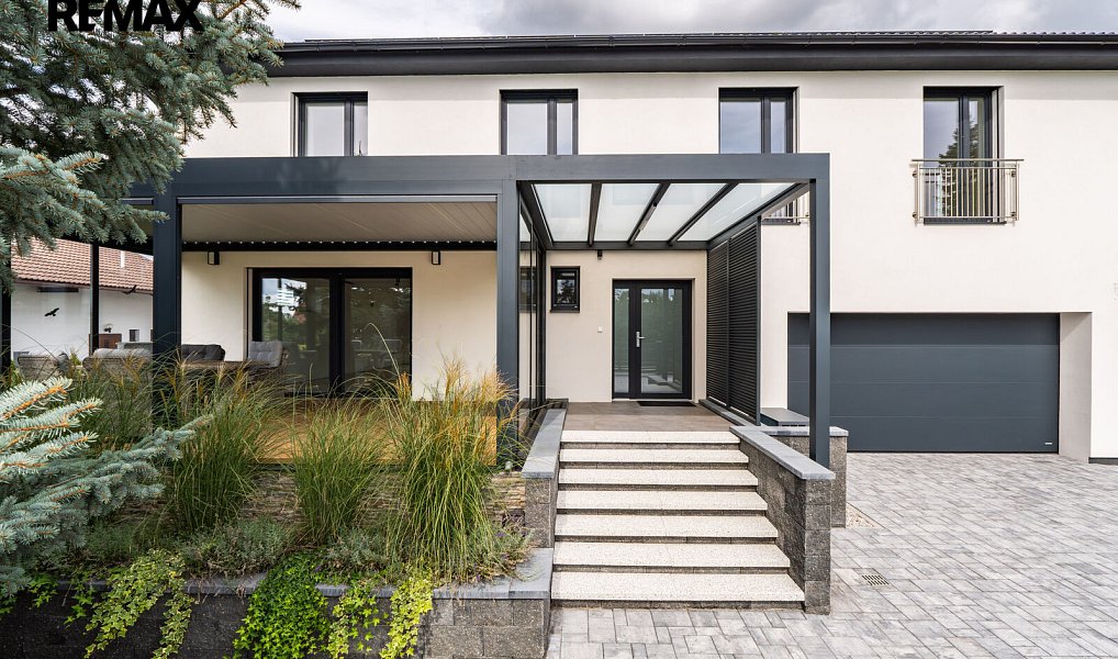 Prodej domu 329 m² s pozemkem 1 034 m², Sluhy – náhled fotky 5