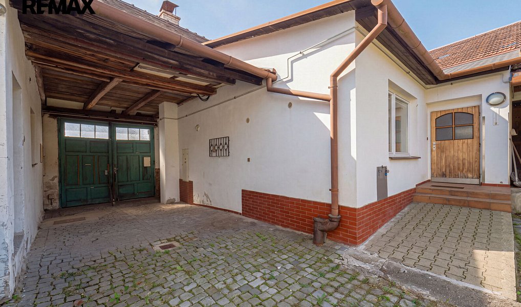 Prodej domu 427 m² s pozemkem 858 m², Brno – náhled fotky 35