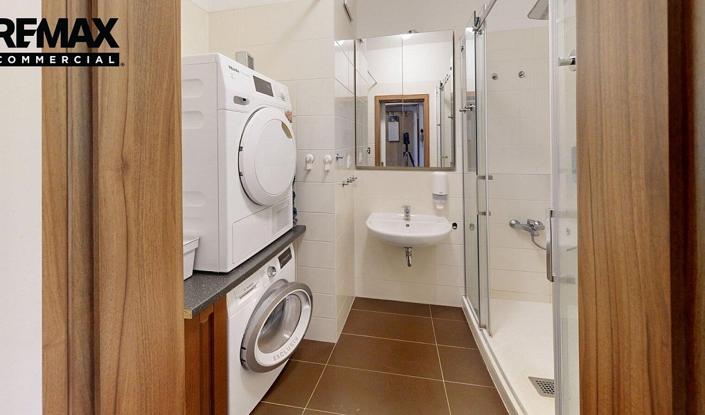 Prodej bytu 2+kk 90 m², Praha – náhled fotky 9