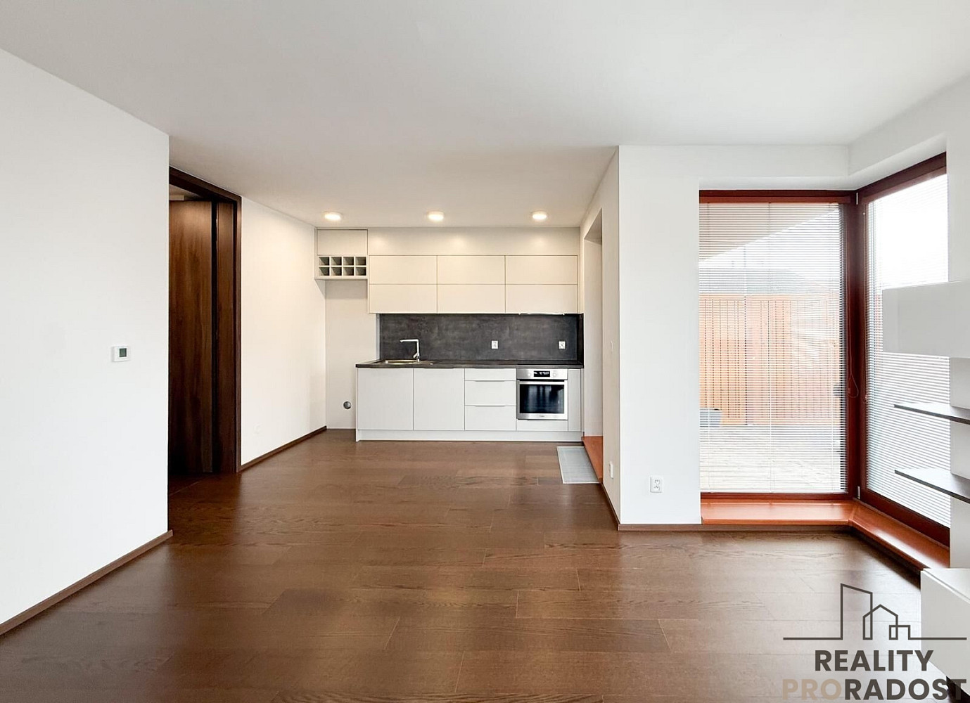 Pronájem bytu 2+kk 49 m² — photo 2