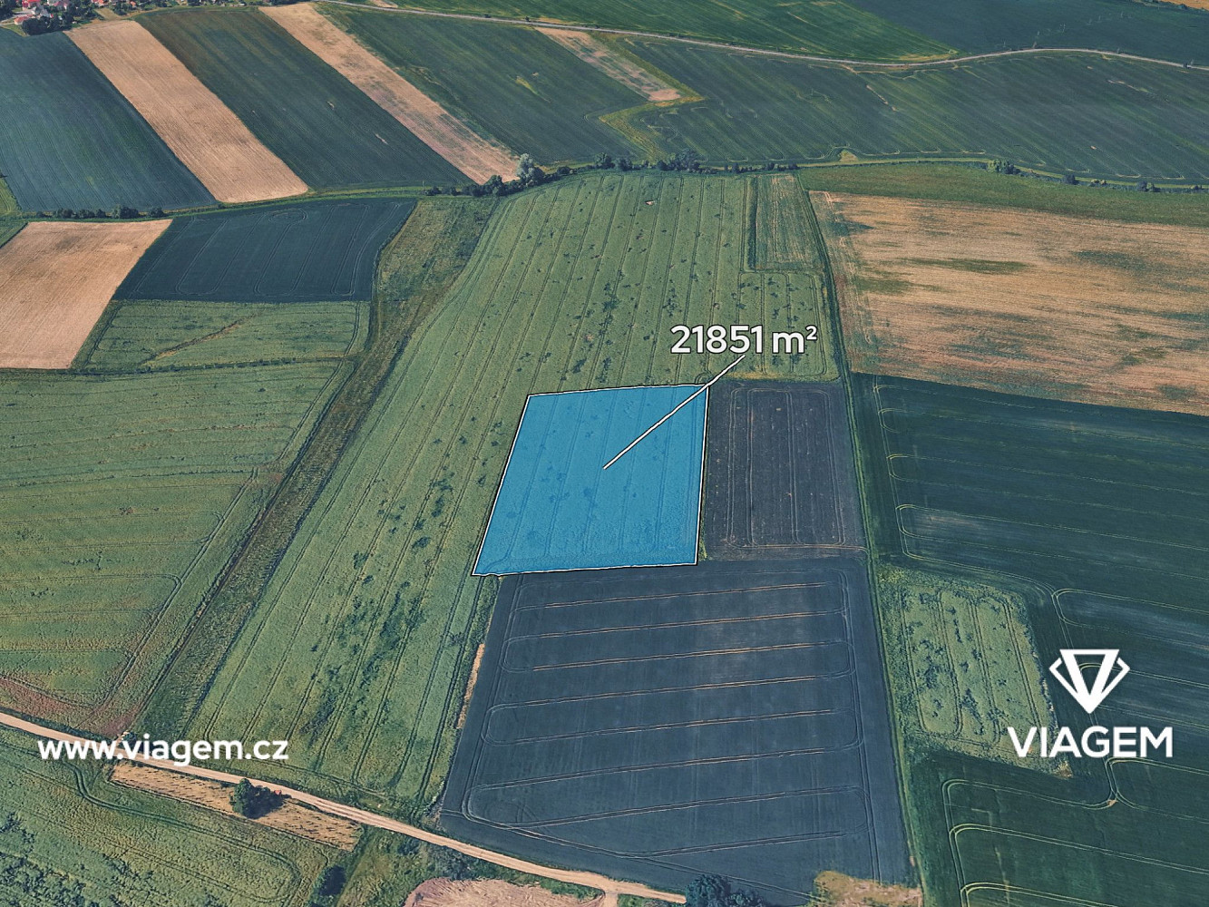 Prodej pole 2 427 m²