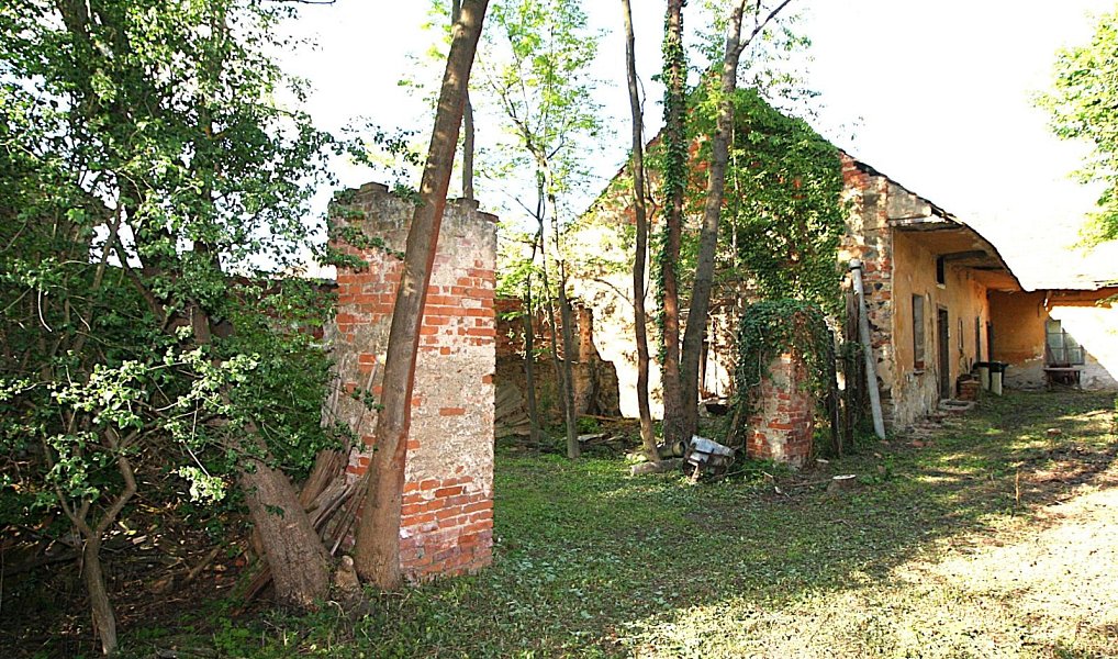 Prodej domu 100 m² s pozemkem 2 338 m², Svinaře – náhled fotky 3