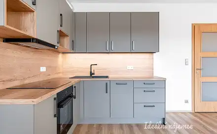 Pronájem bytu 3+kk 67 m²