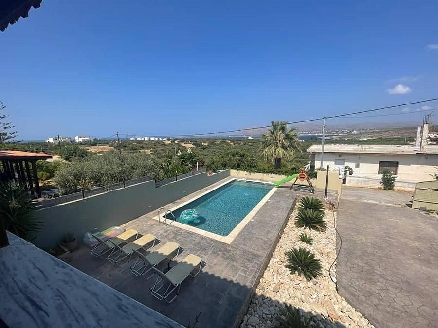 Prodej domu 136 m² s pozemkem 668 m² — photo 2