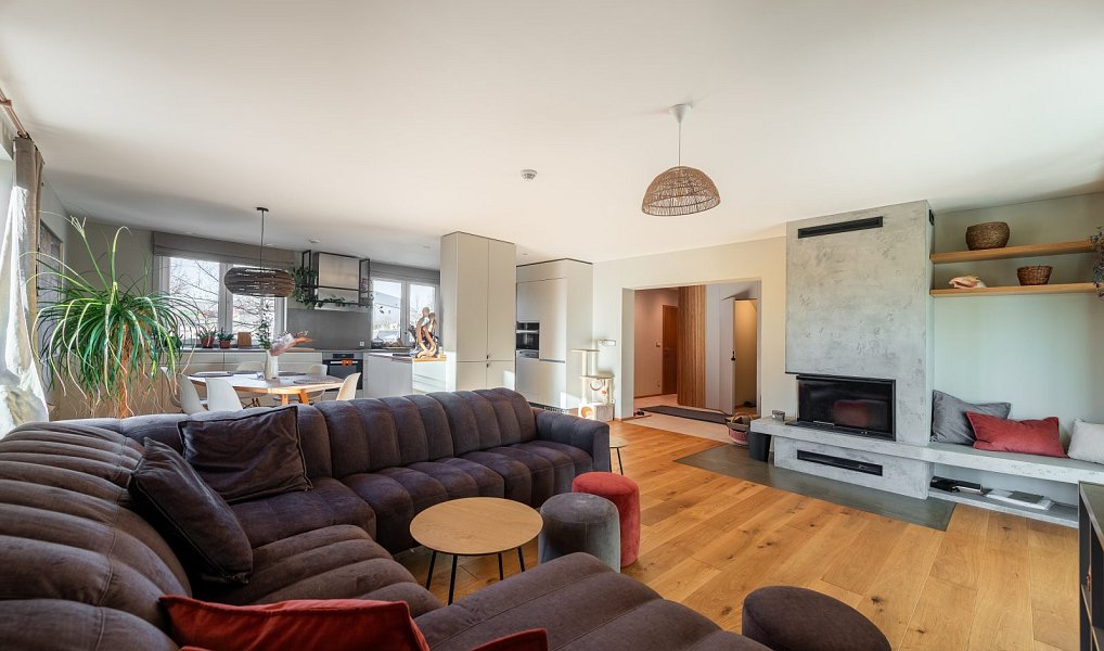 Prodej domu 336 m² s pozemkem 1 240 m², Líšnice – náhled fotky 23
