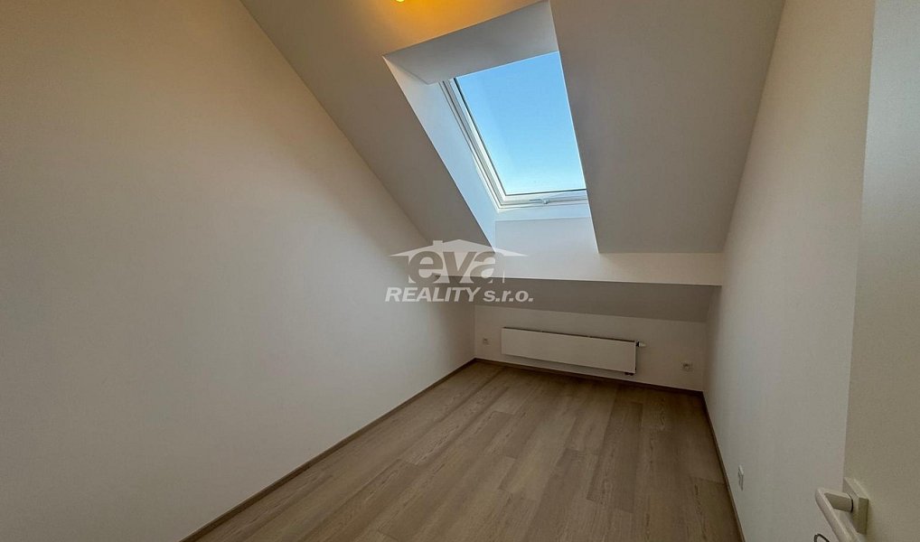 Pronájem bytu 2+kk 39 m², Praha – náhled fotky 5