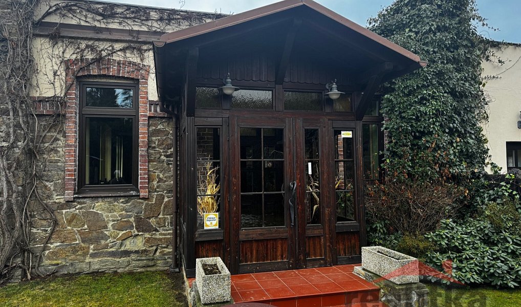 Prodej restaurace 1 221 m², Stěbořice – fotka 1 z 43