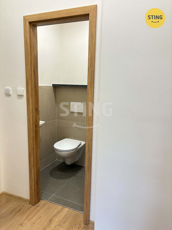 Pronájem kanceláře 31 m² – fotografie 5