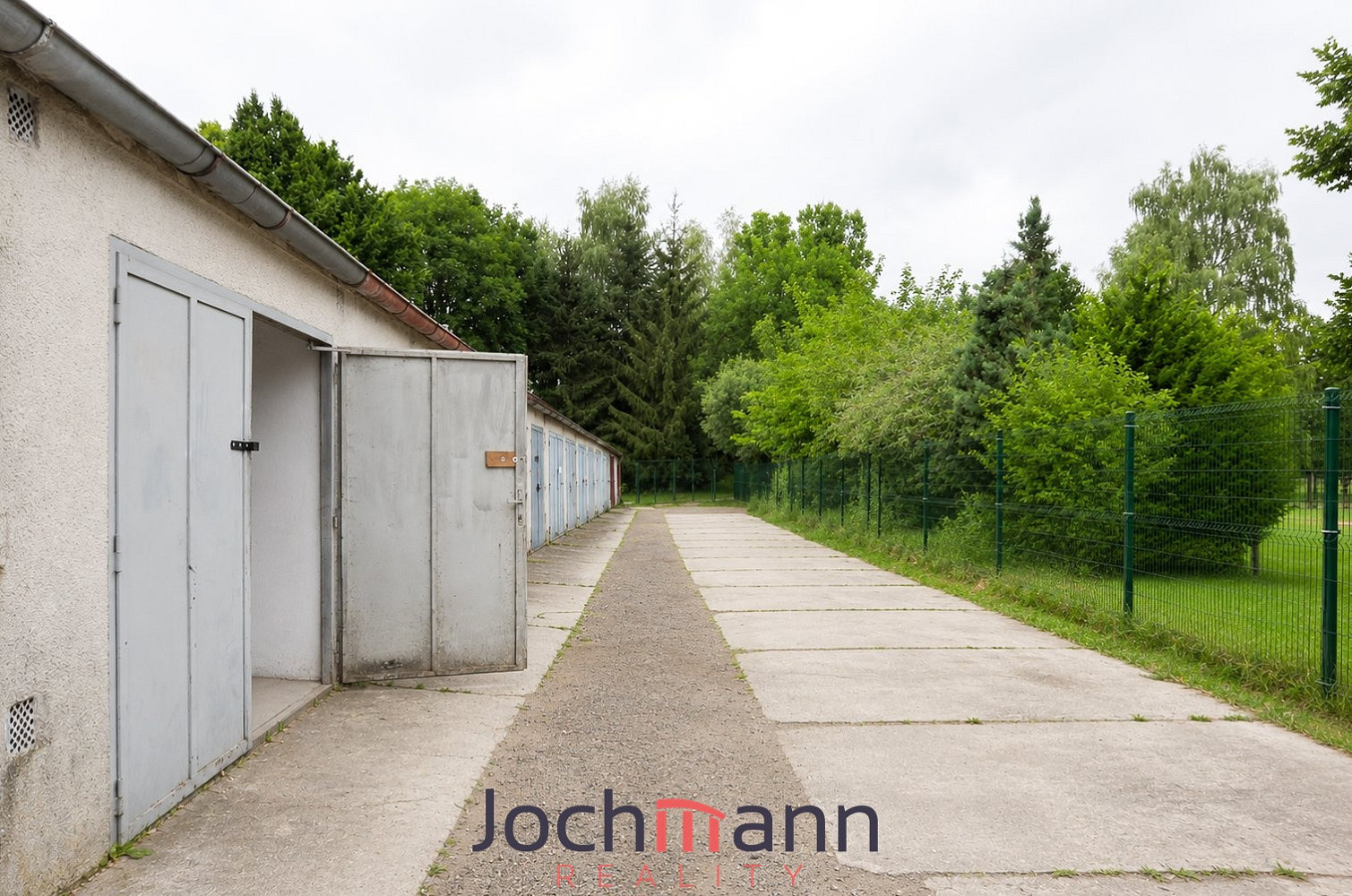 Prodej garáže 17 m2, bachmačská ulice, české budějovice