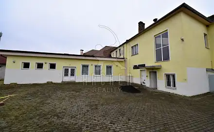 Prodej domu 770 m² s pozemkem 1 076 m², Ovčáry, okres Mělník