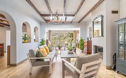 Prodej domu 313 m² s pozemkem 1 605 m²