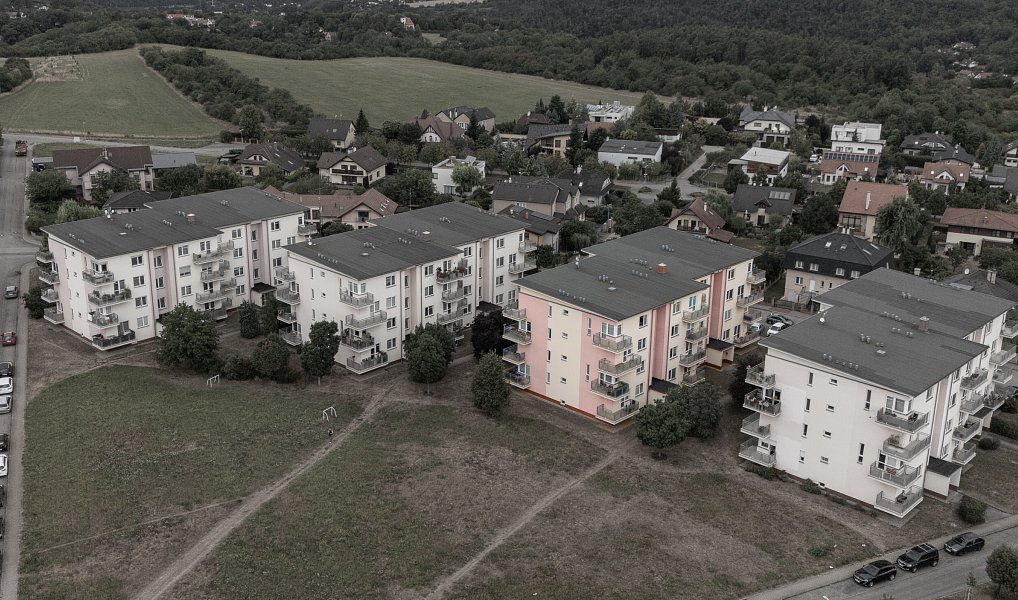 Pronájem bytu 1+kk 36 m², Roztoky – náhled fotky 12