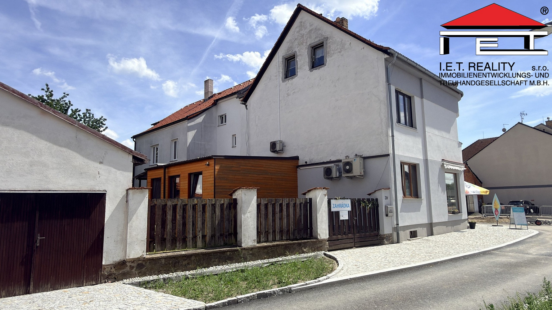 Prodej nájemního domu, činžáku 303 m² – fotografie 3