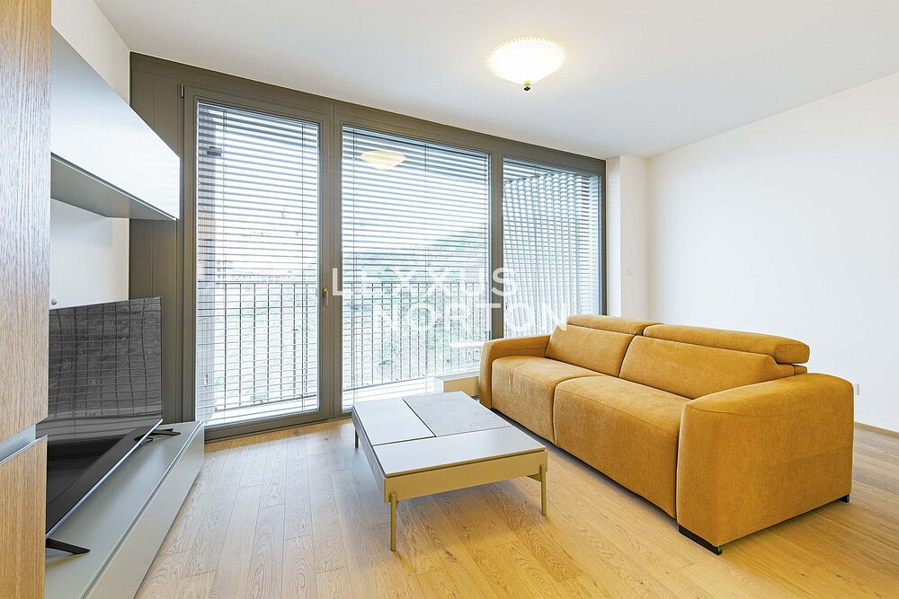 Pronájem bytu 1+kk 38 m²