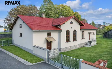Prodej domu 370 m² s pozemkem 4 375 m², Nádražní, Luštěnice, okres Mladá Boleslav