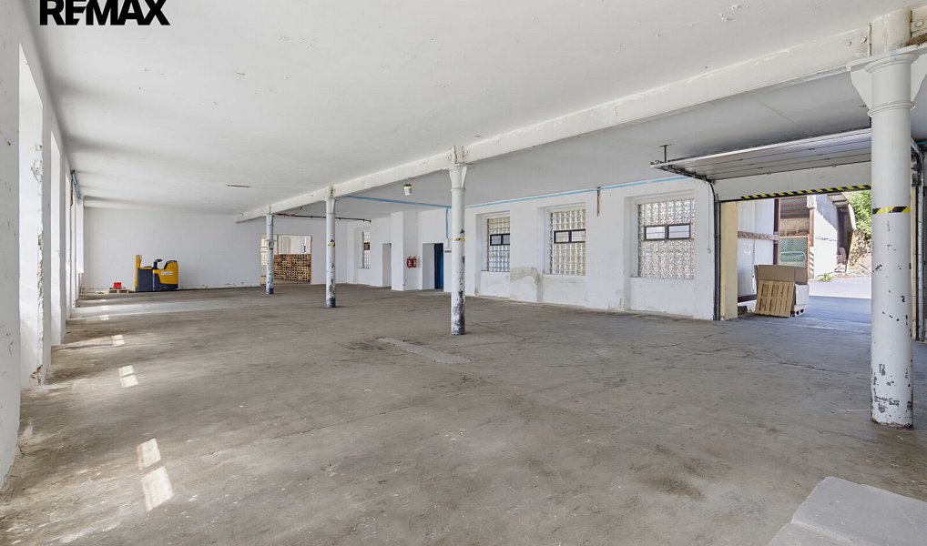 Prodej výrobních prostor 2 350 m², Aš – náhled fotky 54