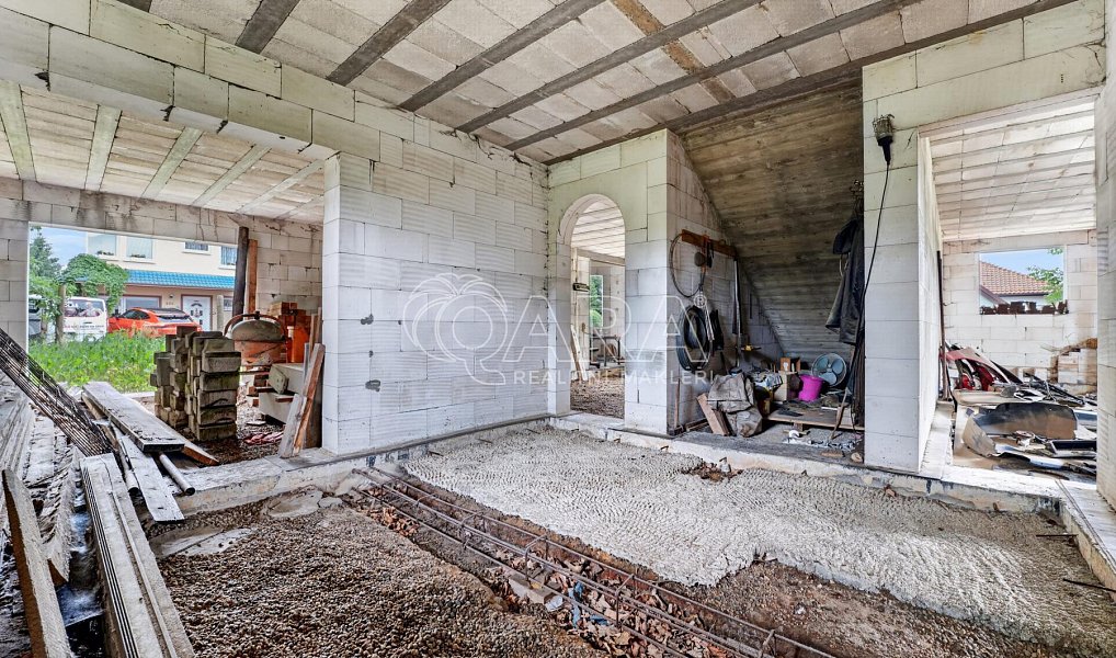 Prodej domu 170 m² s pozemkem 612 m², Lišany – náhled fotky 34