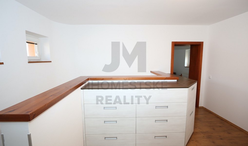 Pronájem bytu 3+1 110 m², Dolní Břežany – náhled fotky 11