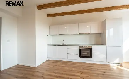 Pronájem bytu 4+kk 130 m², nám. Arnošta z Pardubic, Český Brod, okres Kolín