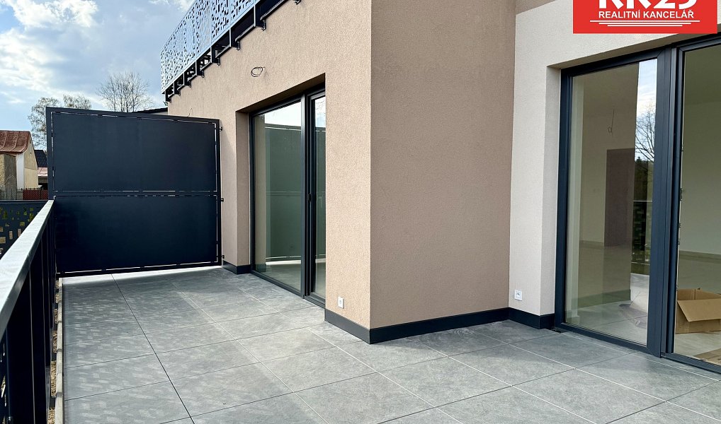 Prodej domu 200 m² s pozemkem 497 m², Velká Hleďsebe – náhled fotky 31