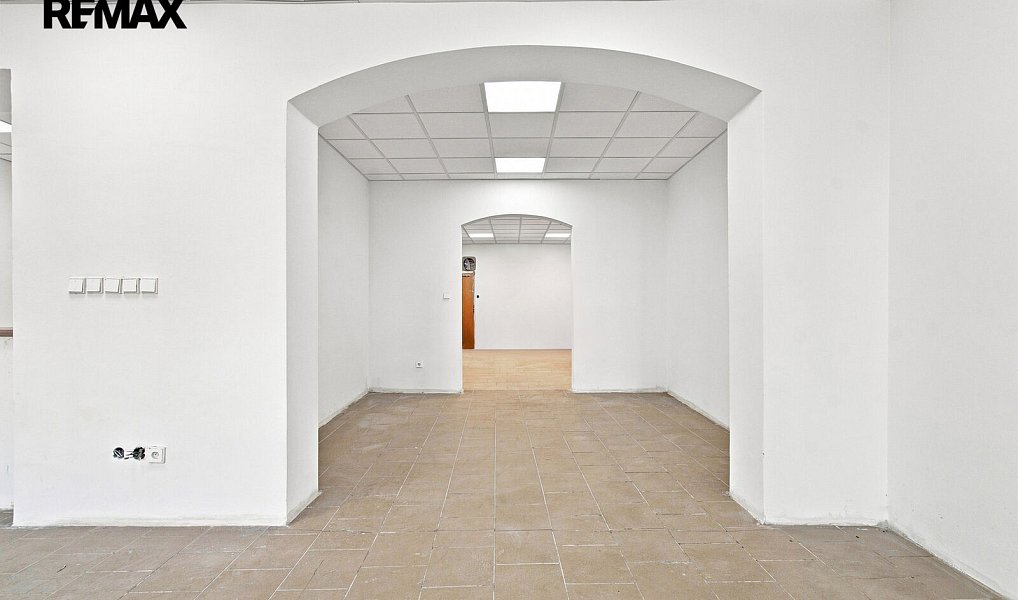 Pronájem obchodních prostor 171 m², Přeštice – náhled fotky 13