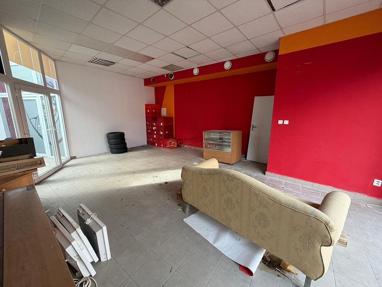 Pronájem kanceláře 35 m² – fotografie 4