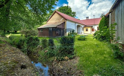 Prodej domu 300 m² s pozemkem 1 893 m², Mirovice - Plíškovice, okres Písek