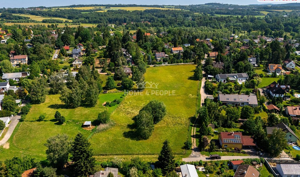 Prodej stavebního pozemku 1 233 m², Kamenice – náhled fotky 9