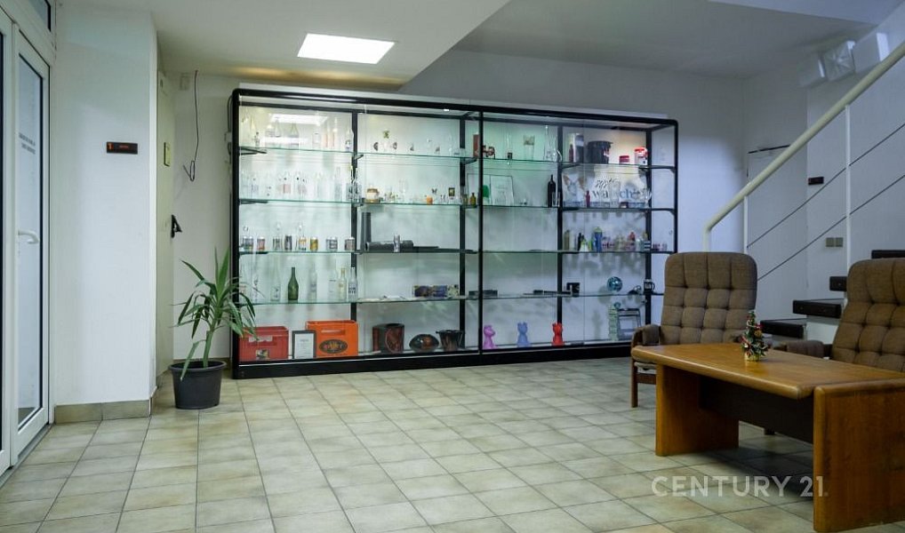 Prodej výrobních prostor 848 m², Jarcová – náhled fotky 4
