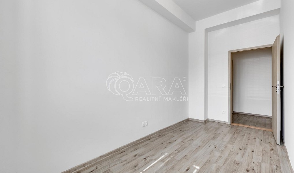 Prodej bytu 4+1 86 m², Praha – náhled fotky 5