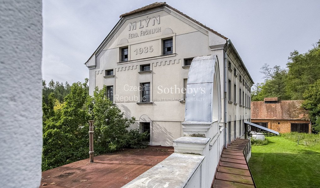 Prodej domu 350 m² s pozemkem 99 663 m², Lozice – náhled fotky 20