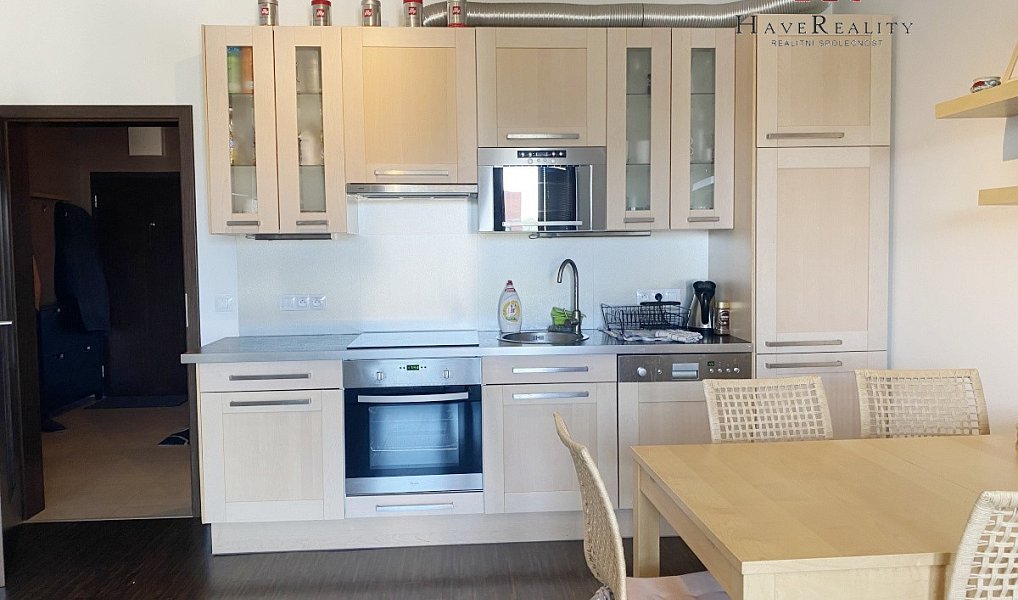 Pronájem bytu 2+kk 65 m², Praha – náhled fotky 4