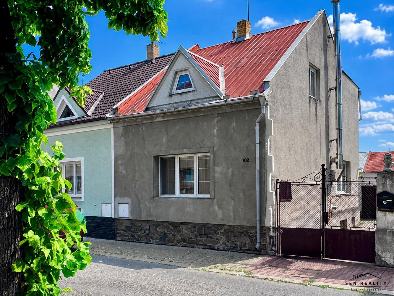 Prodej domu 124 m² s pozemkem 299 m²