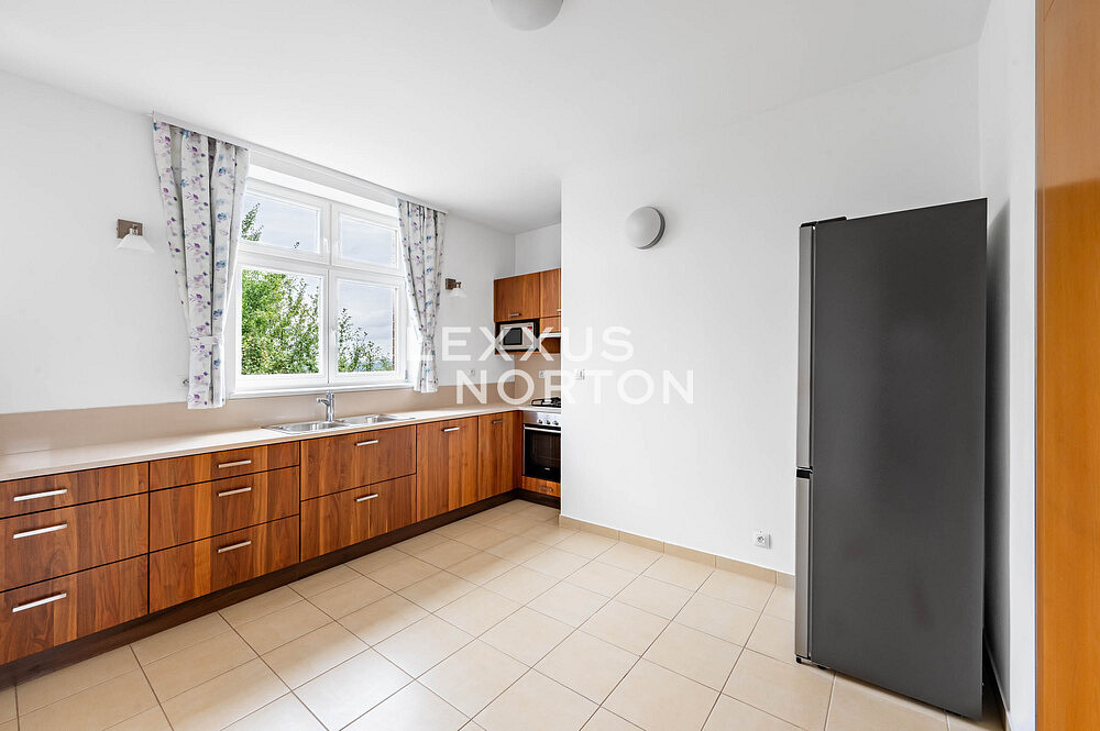 Pronájem bytu 3+1 109 m² – fotografie 3