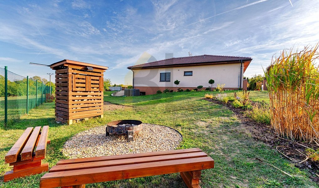 Prodej domu 123 m² s pozemkem 2 813 m², Kašnice – náhled fotky 11